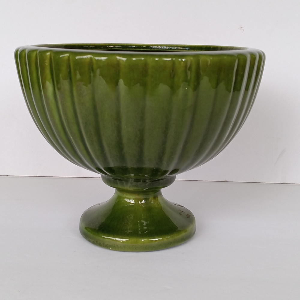 Haeger Pottery Green Ceramic Vase Footed Base USA